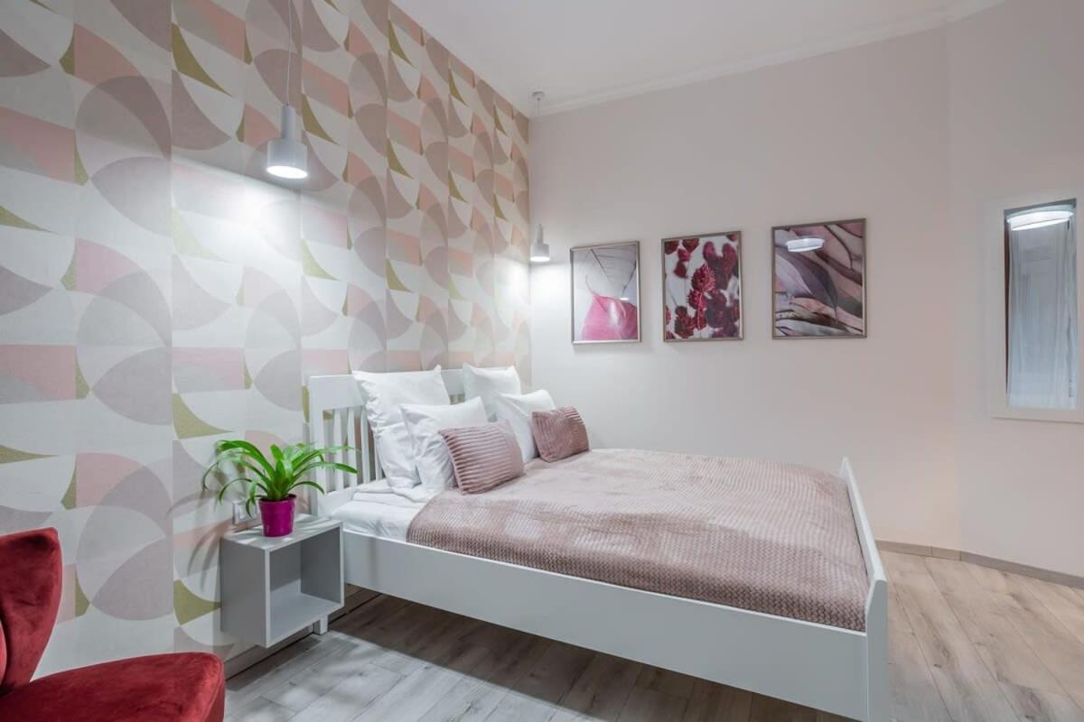 Gorgeous & Super Central Studio Budapeszt Zewnętrze zdjęcie